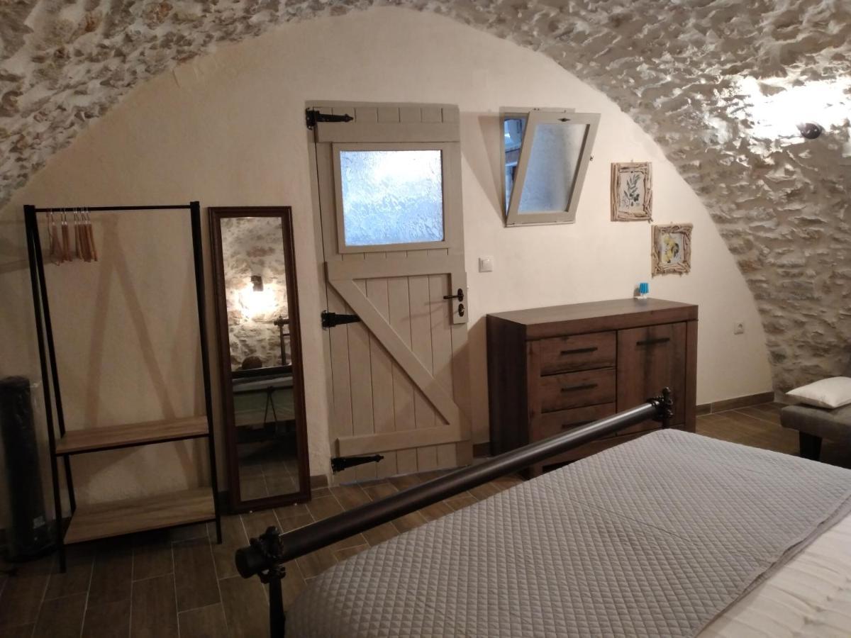 Aspasia House Oitylo Zewnętrze zdjęcie