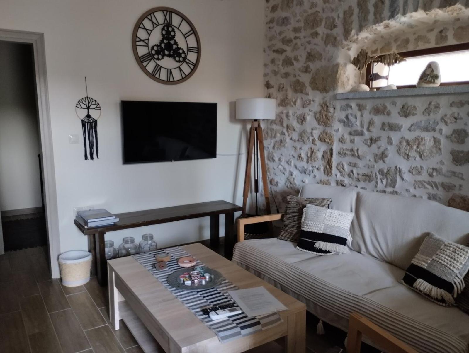 Aspasia House Oitylo Zewnętrze zdjęcie